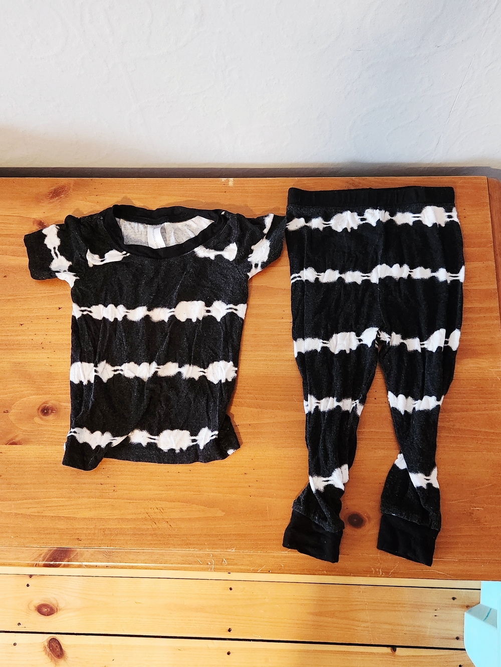 Modern Moments 18 Month Bamboo Black & White Tie-Dye  Pajama Set